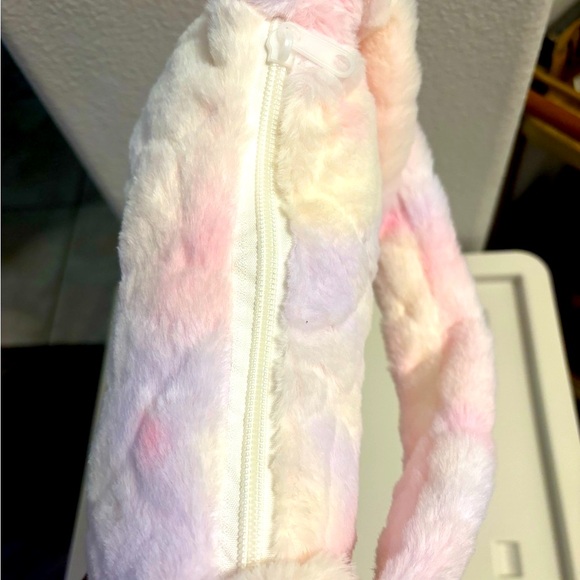 💕 NEW!! My Melody Small Fluffy Handbag 💕 - Picture 4 of 6